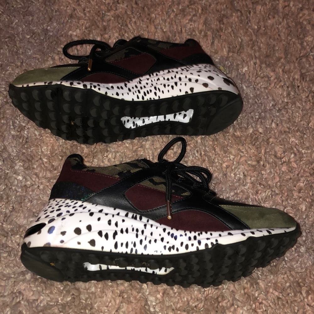 Steve Madden Patch Work Army Print Sneaker Size 7 - image 4